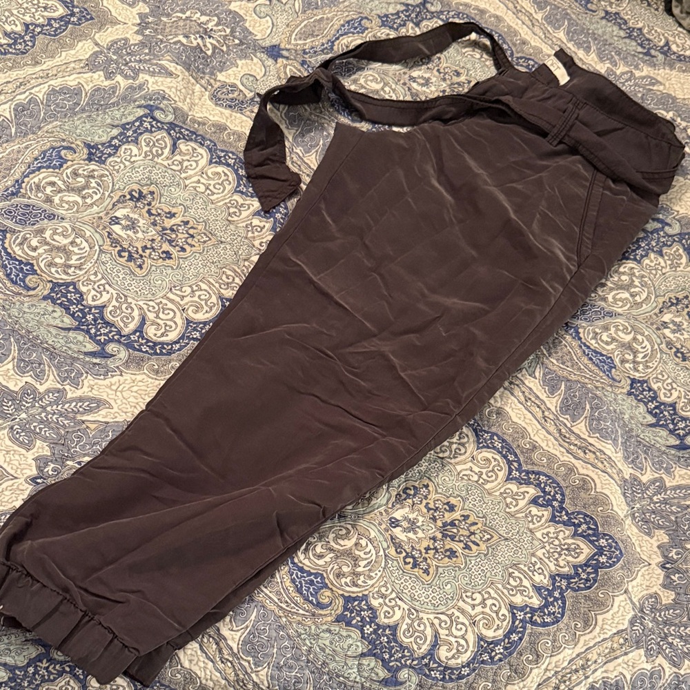 Dark Gray soft Pants with Belt by loft size 8